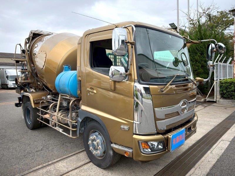 増々トン　３.２m3　ミキサー