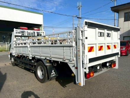 増トン　平ボデー　L＝５.１