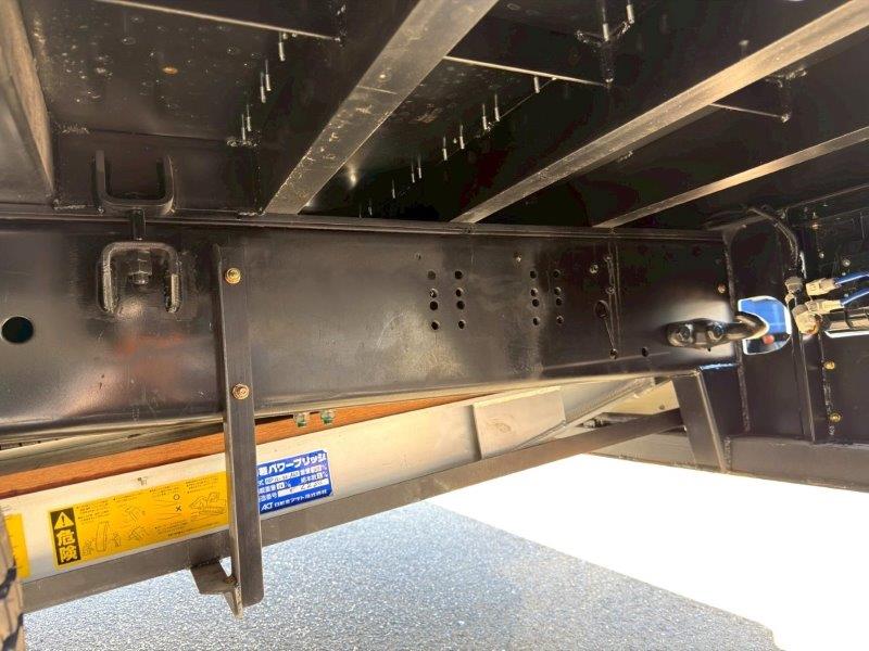 ３軸車　２デフ　セルフクレーン