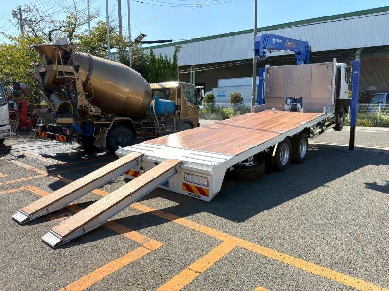 ３軸車　２デフ　セルフクレーン