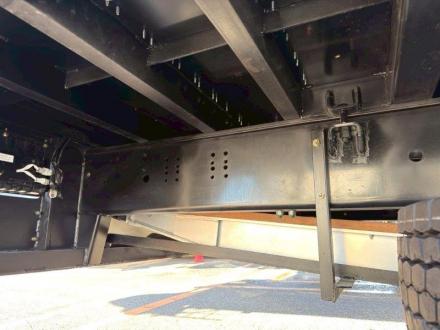 ３軸車　２デフ　セルフクレーン