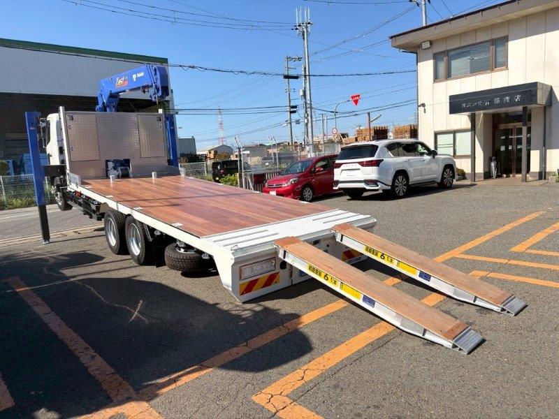 ３軸車　２デフ　セルフクレーン