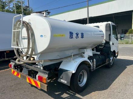 4000Ｌ　散水車