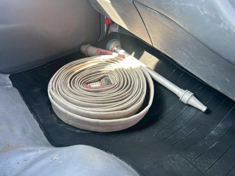 4000Ｌ　散水車