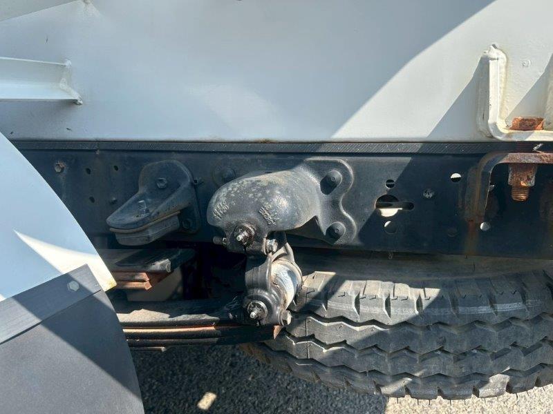 4000Ｌ　散水車