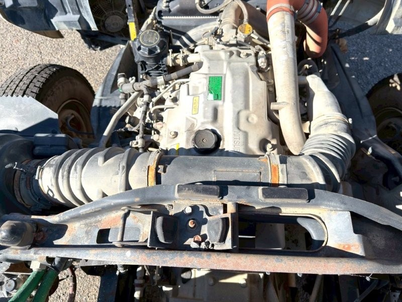 4000L　散水車　上物タンクＨ２９年式