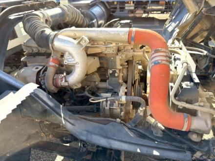 4000L　散水車　上物タンクＨ２９年式