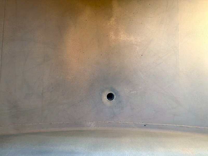 4000L　散水車　上物タンクＨ２９年式