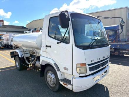 4000L　散水車　上物タンクＨ２９年式