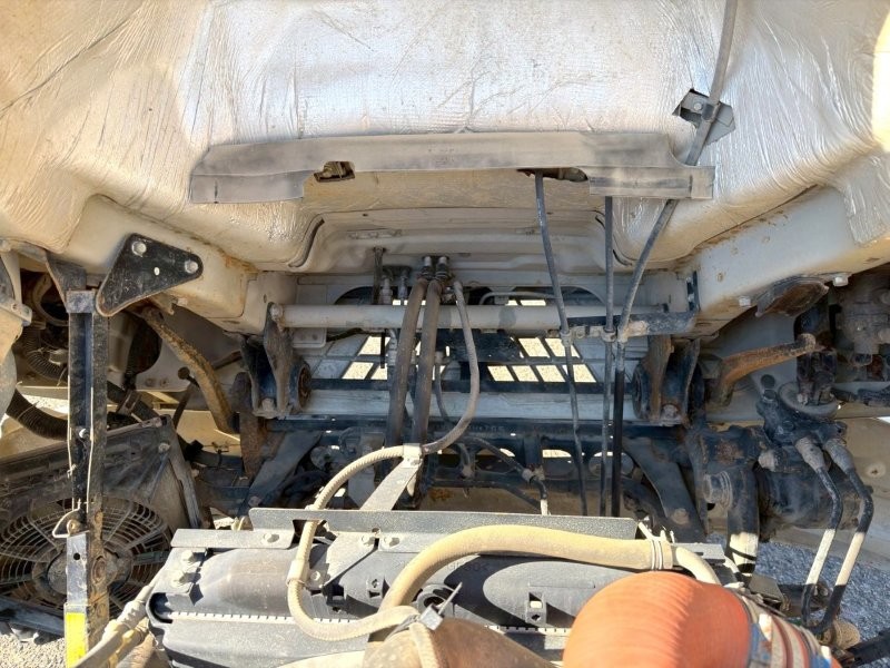 4000L　散水車　上物タンクＨ２９年式