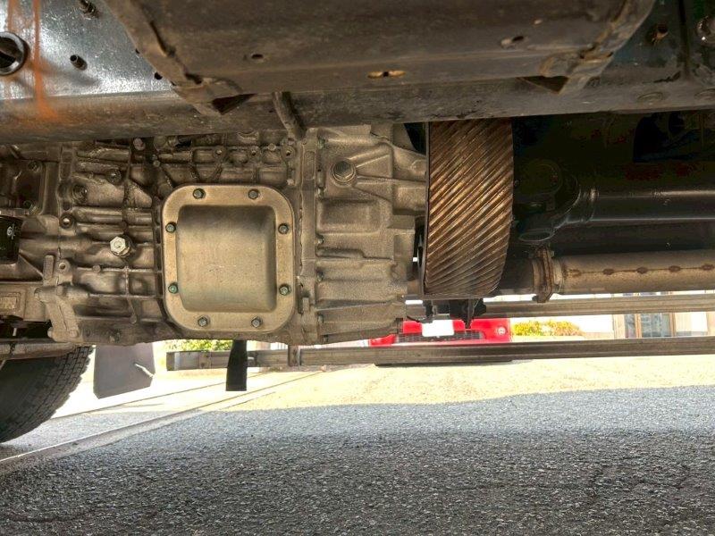 増トン　ワイド　格納ゲート付　冷凍バン　
