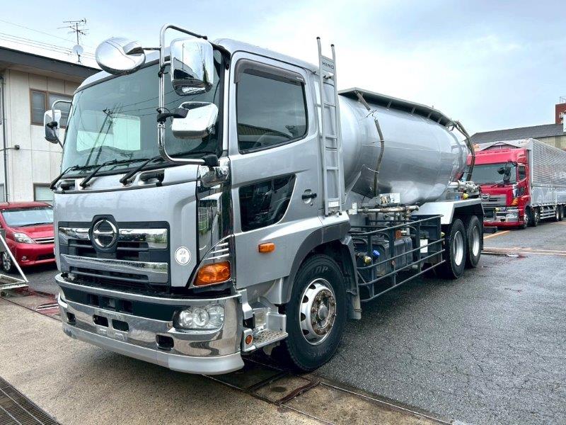 ２２t仕様　バラセメント車