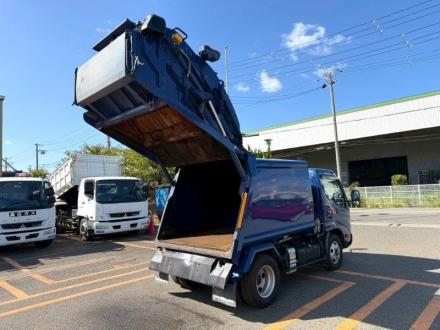 4.3m3　プレス式　パッカー