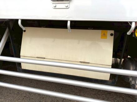 25t仕様　４軸低床　アルミブロック平ボデー