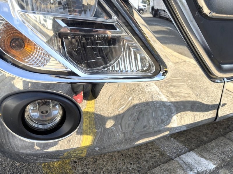 25t仕様　４軸低床　アルミブロック平ボデー