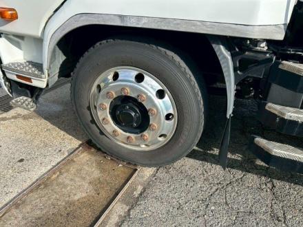 ３軸車　２デフ　深ダンプ　ステンレスボデー