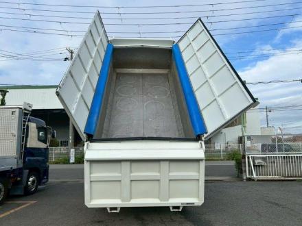 ３軸車　２デフ　深ダンプ　ステンレスボデー