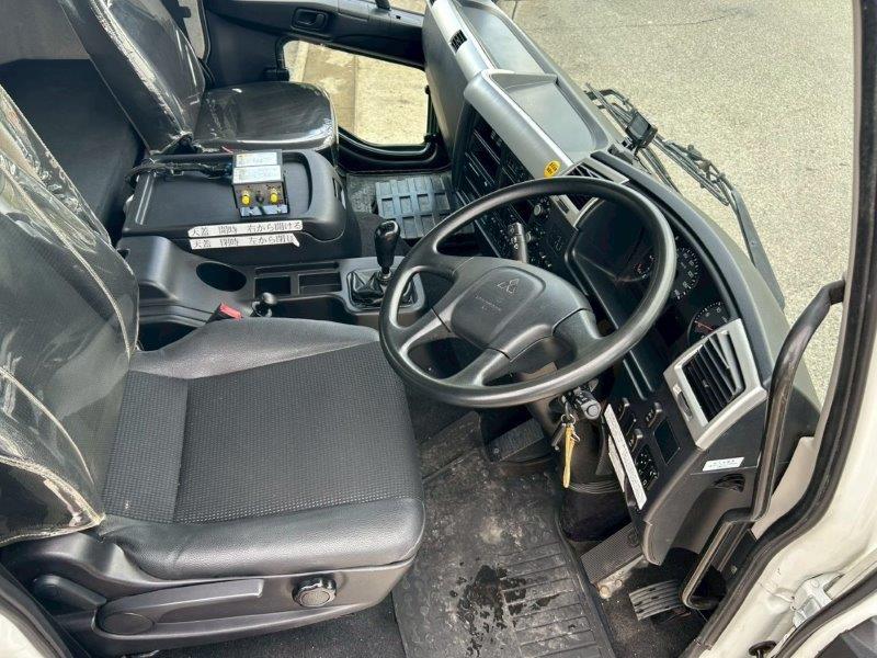 ３軸車　２デフ　深ダンプ　ステンレスボデー