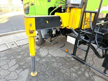 ４t　クレーン付アームロール