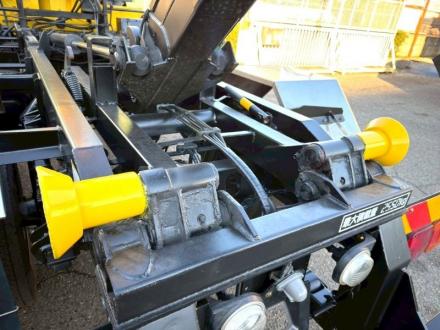 ４t　クレーン付アームロール