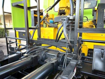 ４t　クレーン付アームロール