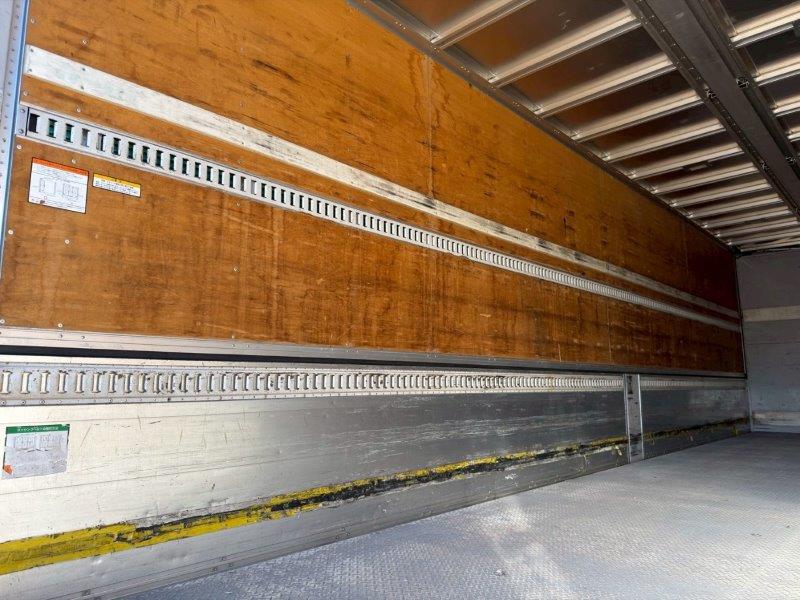 25t仕様　４軸低床　アルミウイング