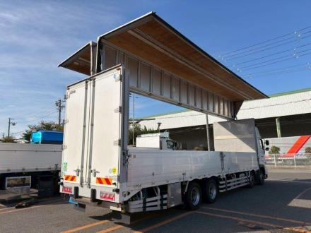 25t仕様　４軸低床　アルミウイング