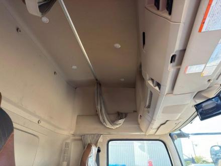 25t仕様　４軸低床　アルミウイング