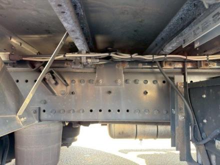 25t仕様　４軸低床　アルミウイング