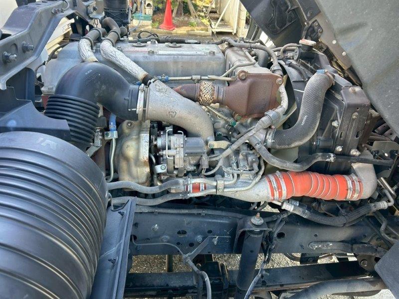 増々トン　ワイド　格納ゲート付　アルミウイング