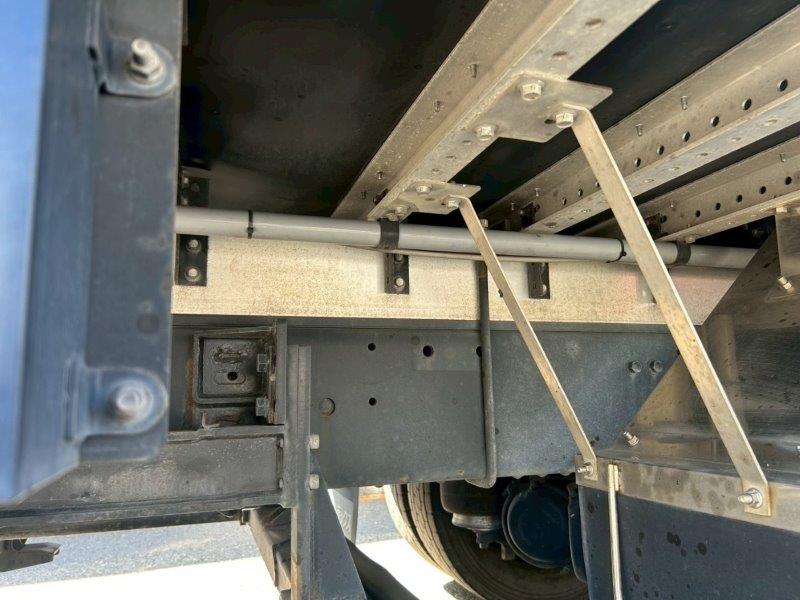 増々トン　ワイド　格納ゲート付　アルミウイング