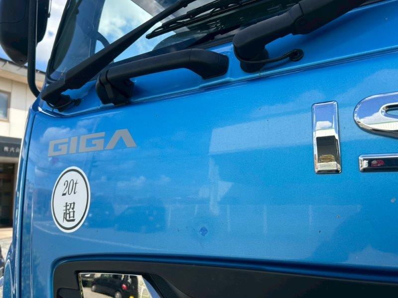 25t仕様　３軸高床　アルミブロック平ボデー