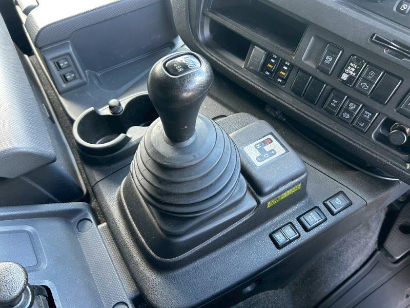 25t仕様　３軸高床　アルミブロック平ボデー