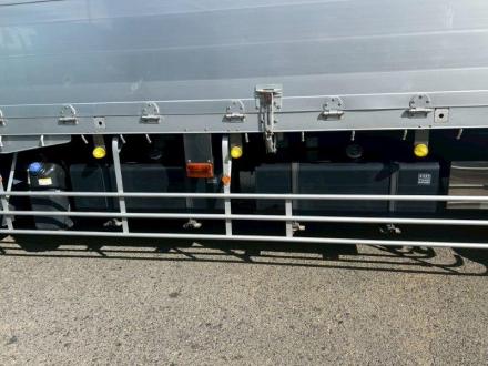 25t仕様　３軸高床　アルミブロック平ボデー