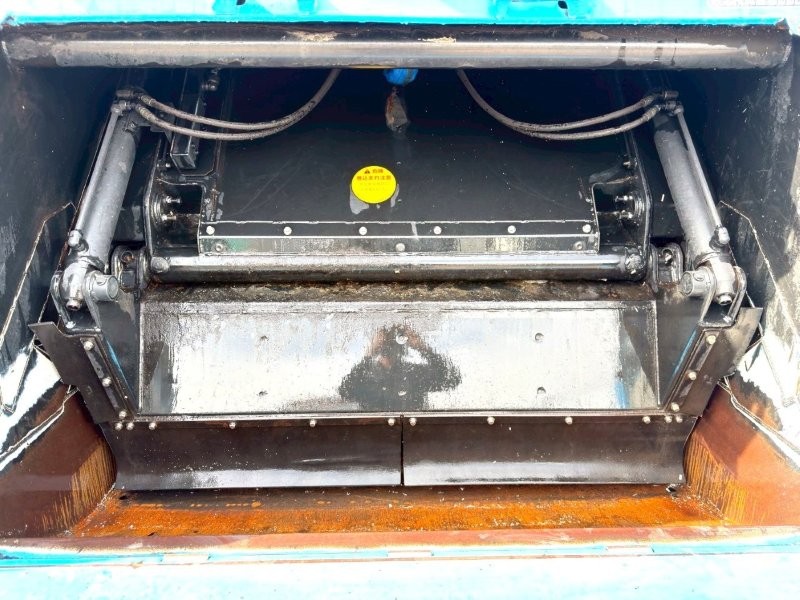 4ｔ　10.2m3　プレスパッカー