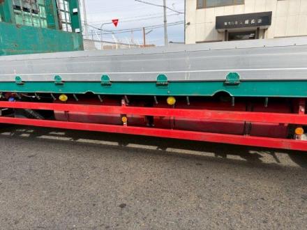 23.5t仕様　３軸低床　２デフ　平ボデー　L＝9.1