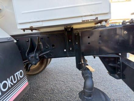 ３９００Ｌ　散水車