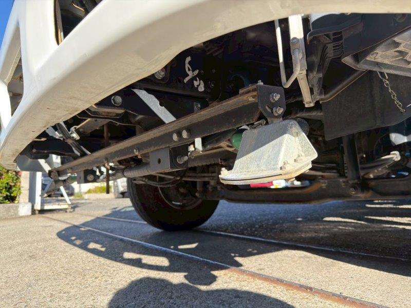 ３９００Ｌ　散水車