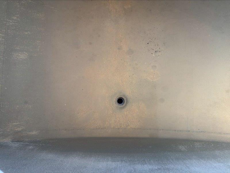 ３９００Ｌ　散水車