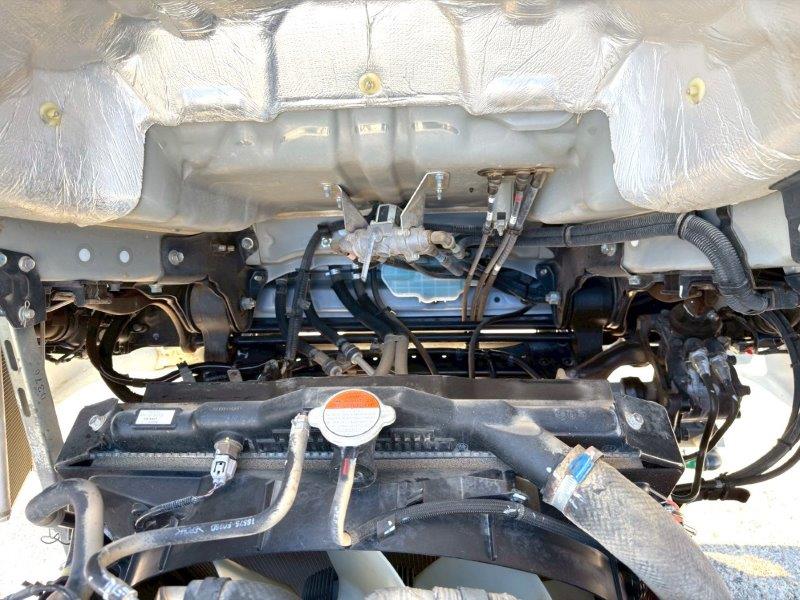 ３９００Ｌ　散水車