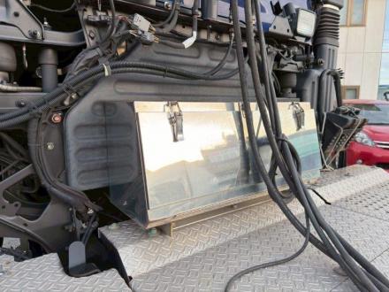 ハイルーフ　トラクター