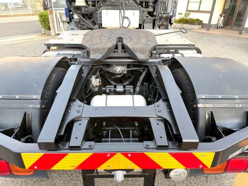 ハイルーフ　トラクター