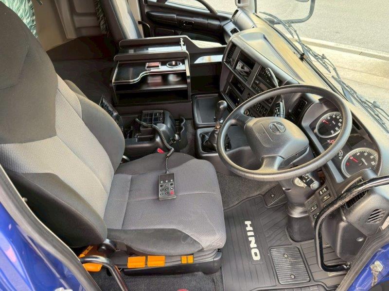 ハイルーフ　トラクター