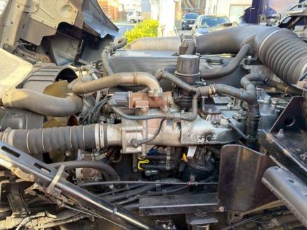 22t仕様　３軸低床　２デフ　平ボデー　L＝７.9