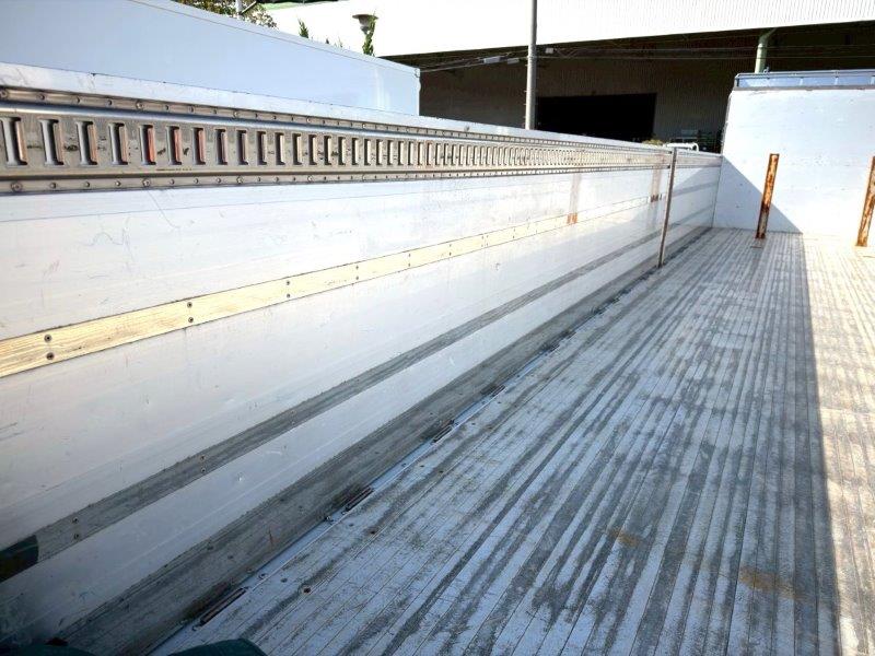 ２５t仕様　３軸高床　アルミブロック平ボデー