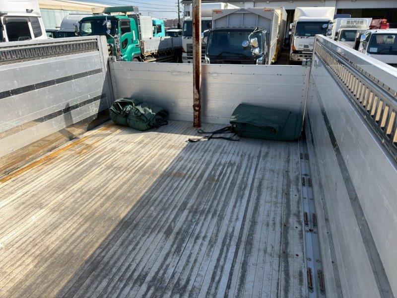 ２５t仕様　３軸高床　アルミブロック平ボデー