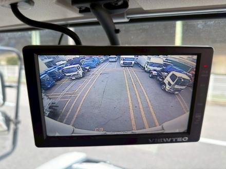 25t仕様　４軸低床　アルミウイング