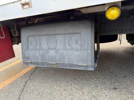 25t仕様　４軸低床　アルミウイング