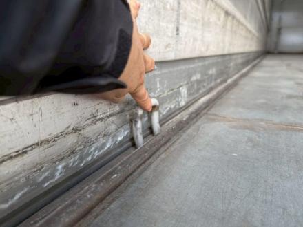 25t仕様　４軸低床　アルミウイング