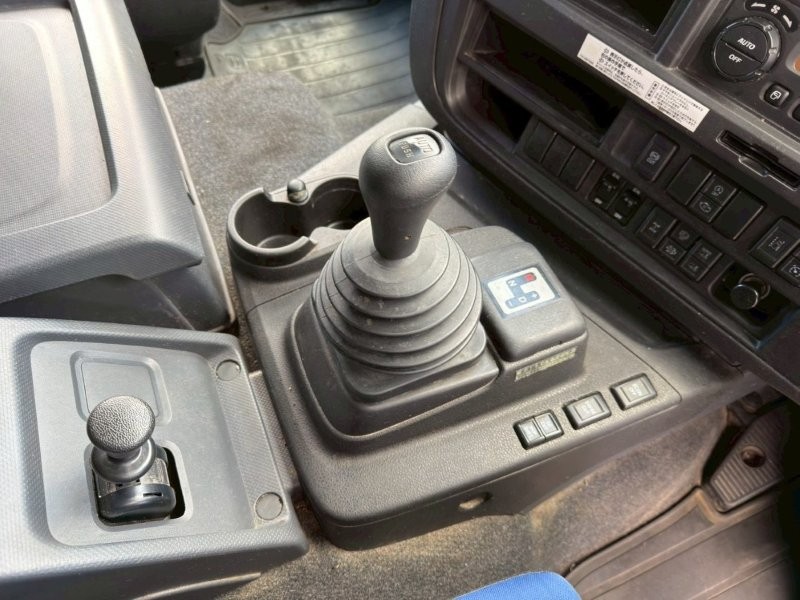 25t仕様　３軸高床　アルミブロック平ボデー